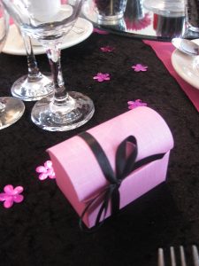 Pink and black favour treasure box | Simplicity events | Asian Weddings